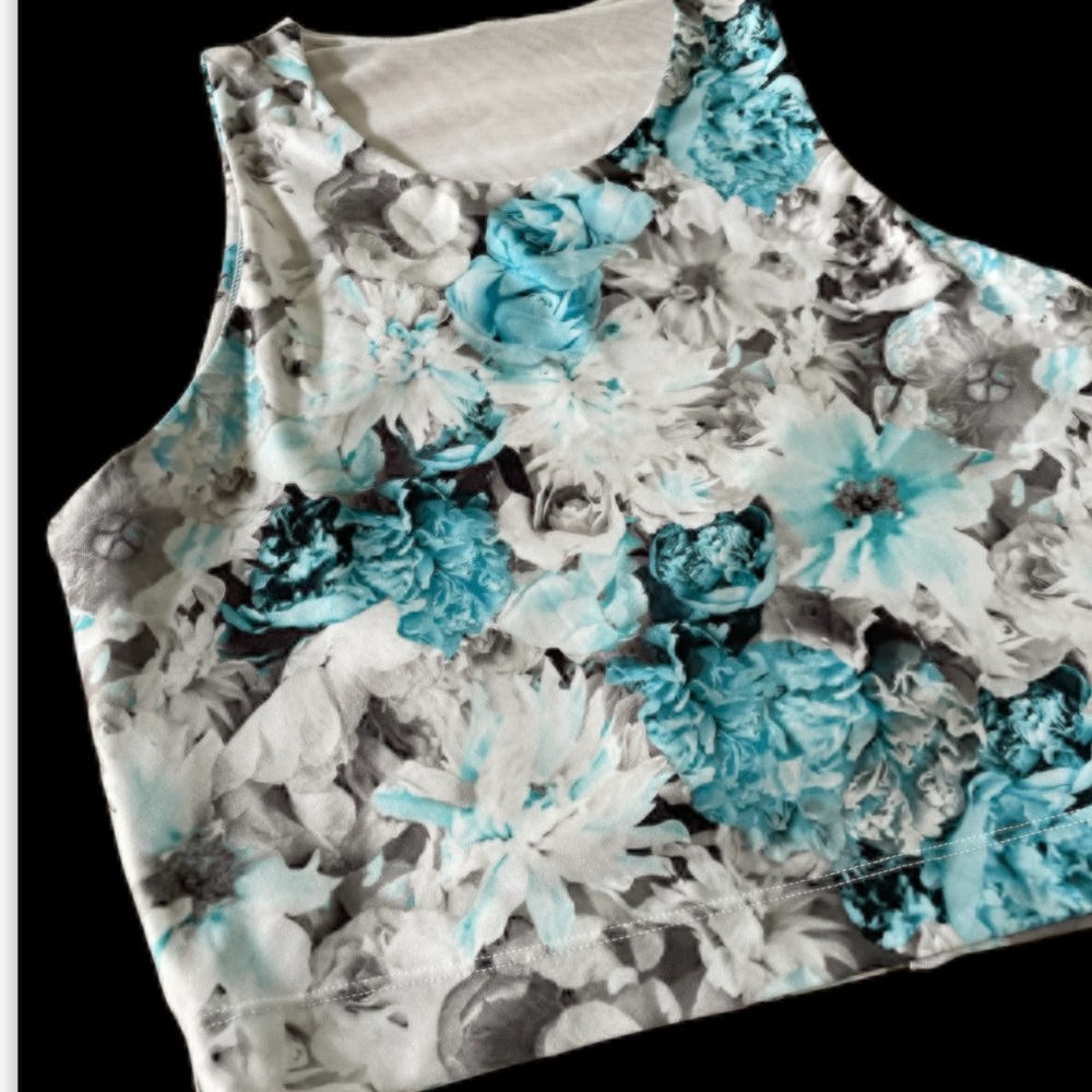 Floral Athletic Tank - Picture 4 of 9